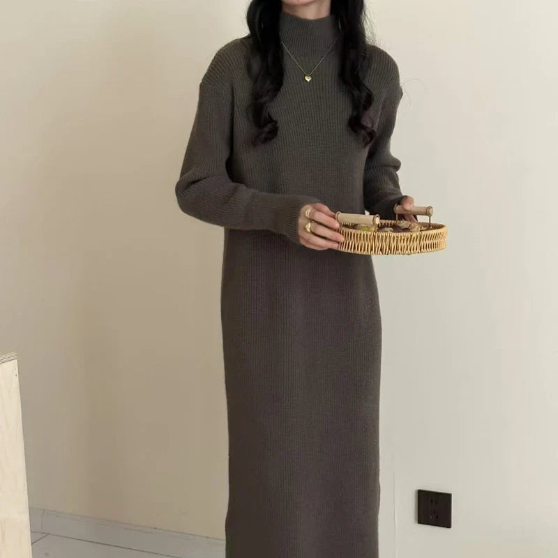Mila - Cozy Sweater Dress