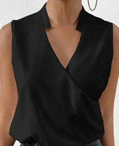Mia – Elegant Sleeveless Top