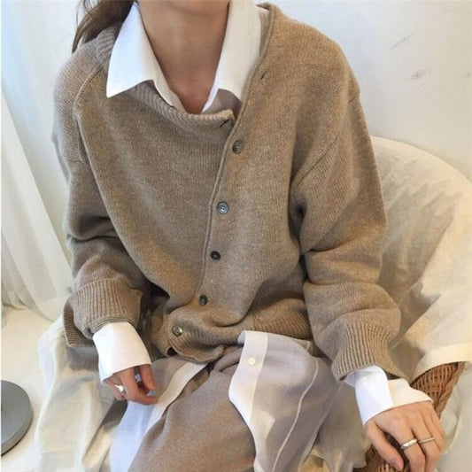 Virginia - Wool Button Cardigan VIP