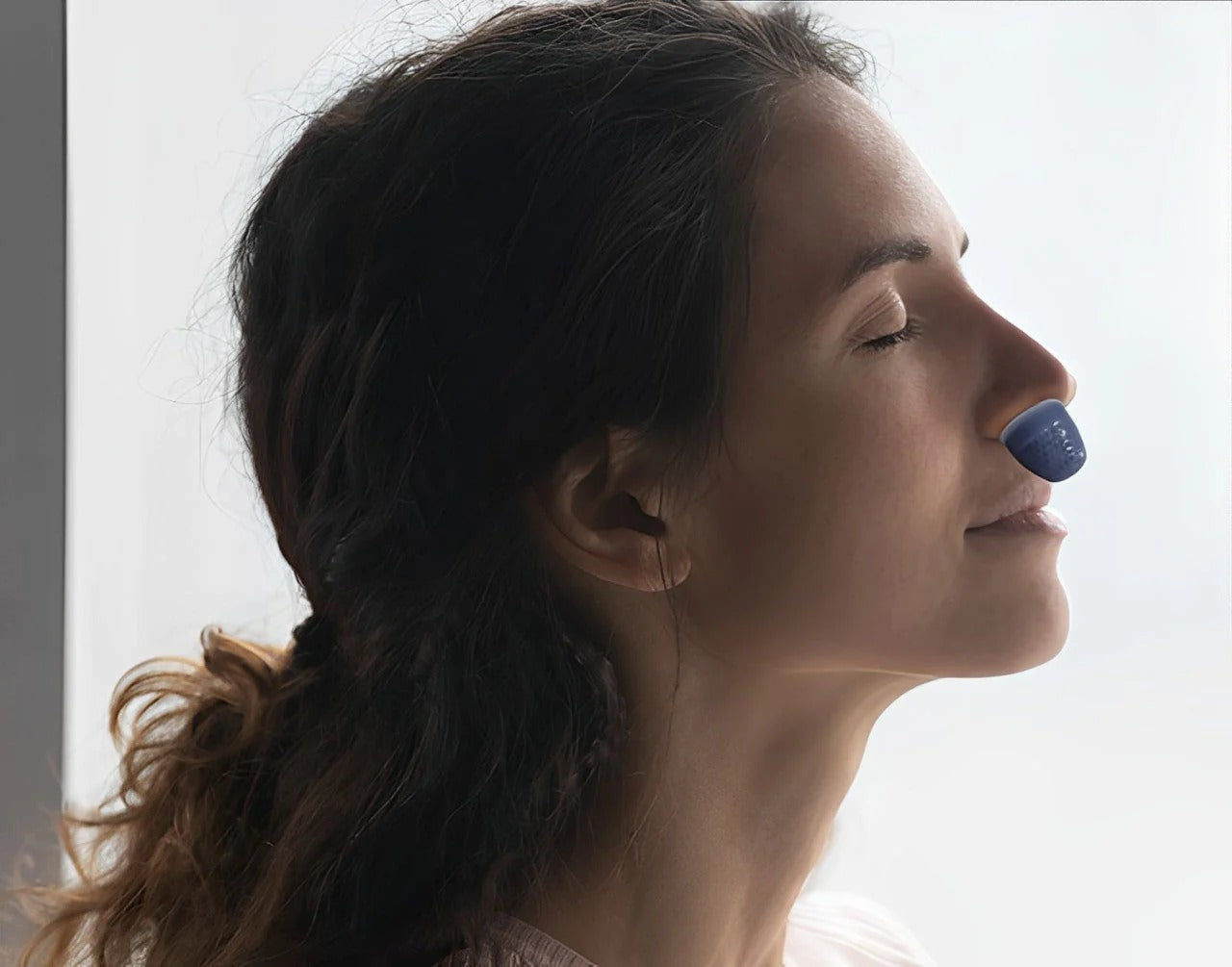 Maskless Micro CPAP Device