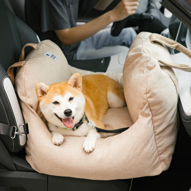 Leo - First Class Dog Car Seat