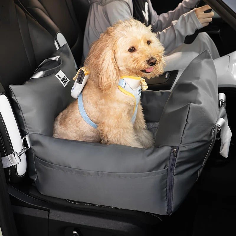 Leo - First Class Dog Car Seat